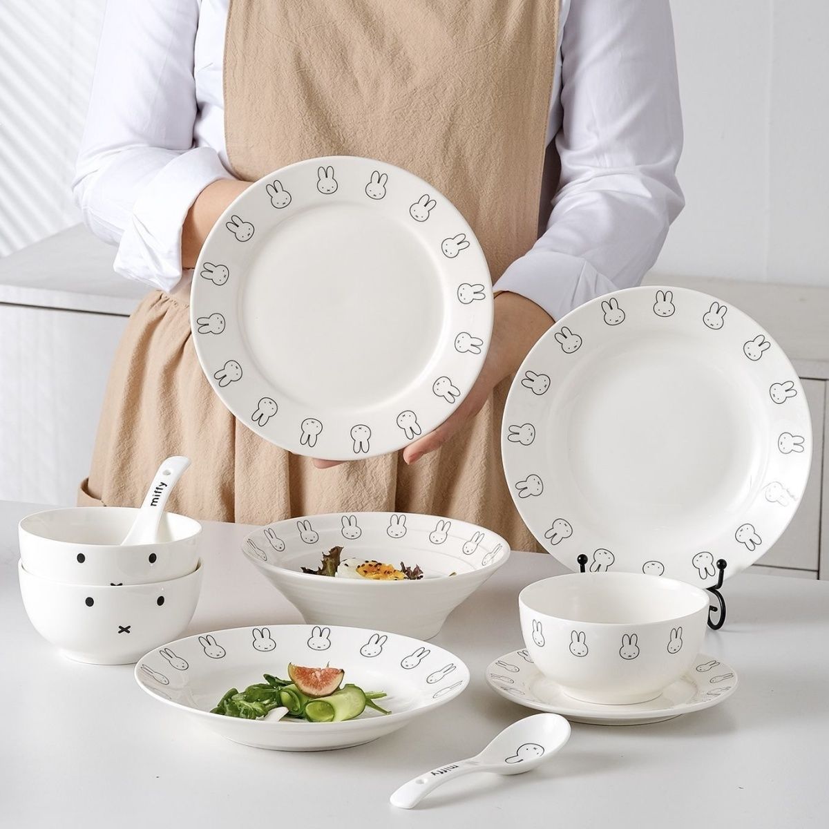 アニメかわいいミッフィーシンプルな陶器食器竹帽子プレート皿ボ - Bamboo Cutlery のレビューと価格